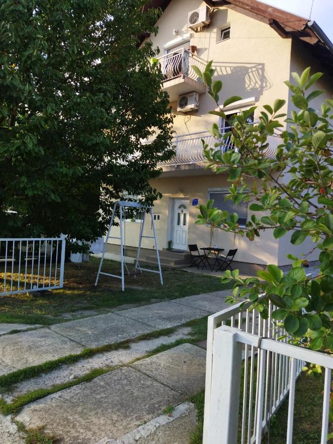 Apartman Na Jezeru 萨格勒布 外观 照片