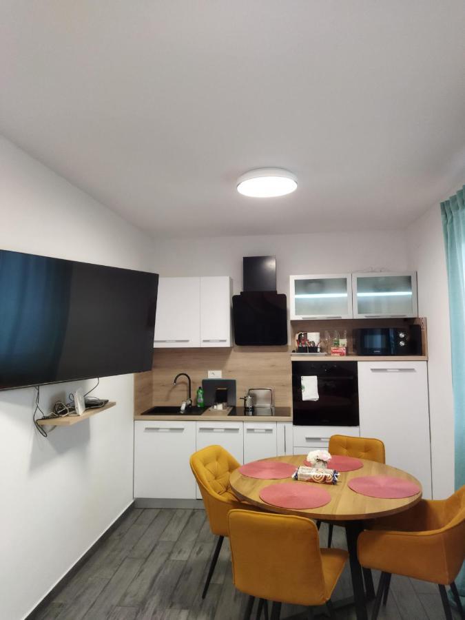 Apartman Na Jezeru 萨格勒布 外观 照片