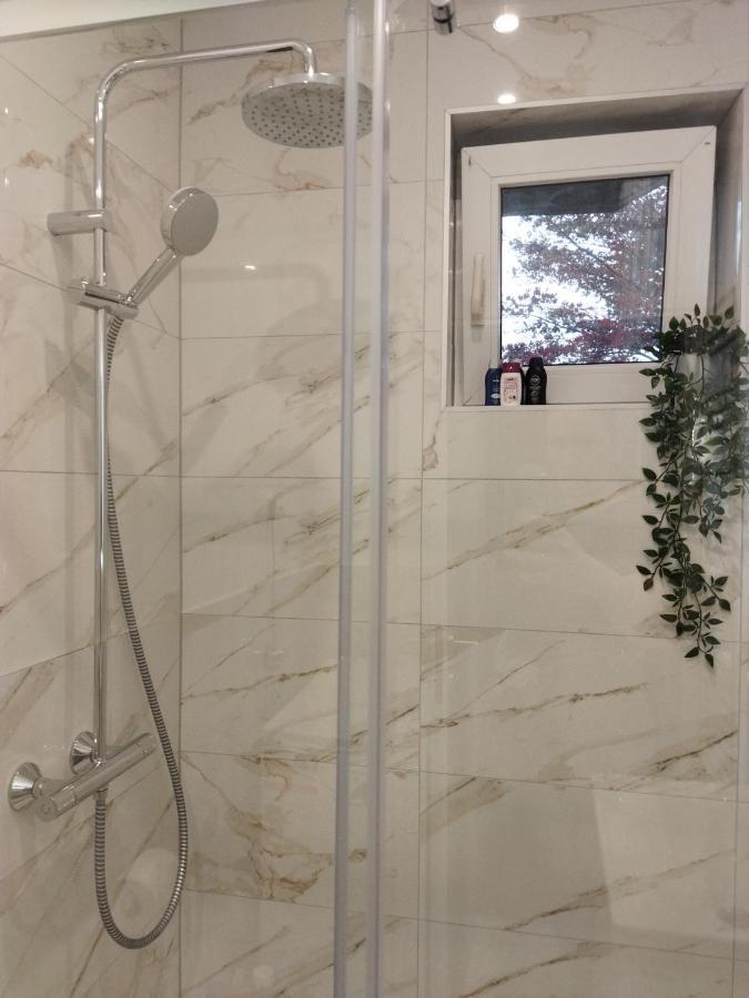 Apartman Na Jezeru 萨格勒布 外观 照片