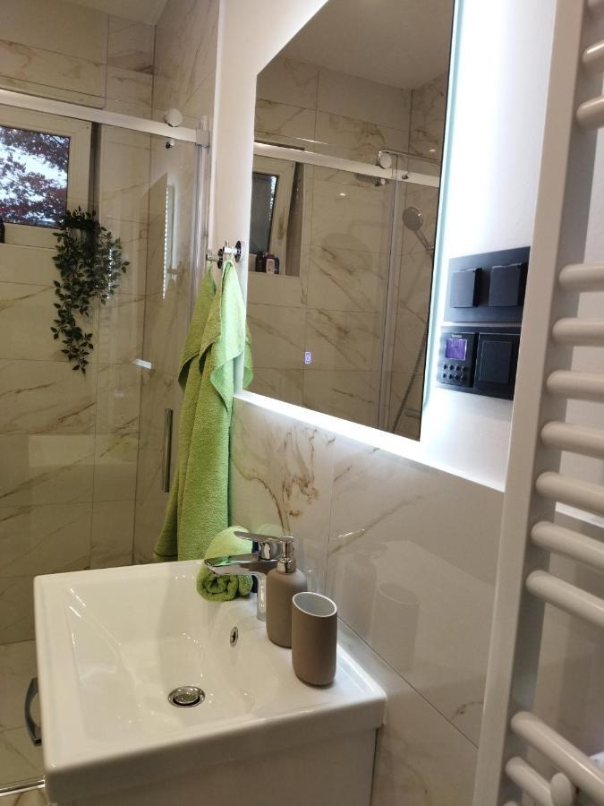 Apartman Na Jezeru 萨格勒布 外观 照片
